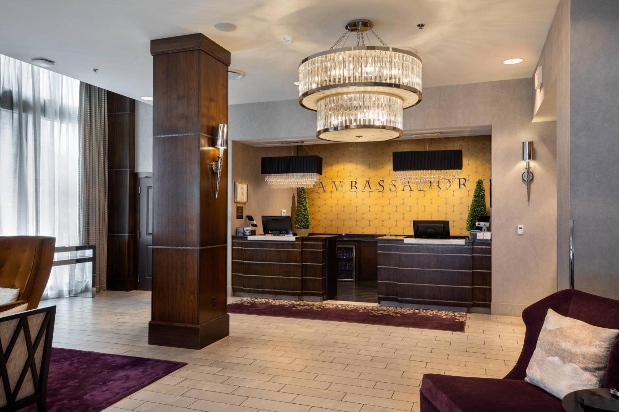 Ambassador Hotel Wichita, Autograph Collection Zewnętrze zdjęcie